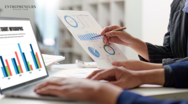 Business Professionals: Key Considerations When Evaluating Opentext Content Server Connectors for Search 03/06